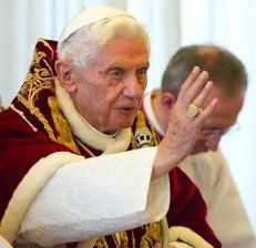 Papa-Benet-XVI-Vatica-AFP_ARAIMA20130211_0145_26